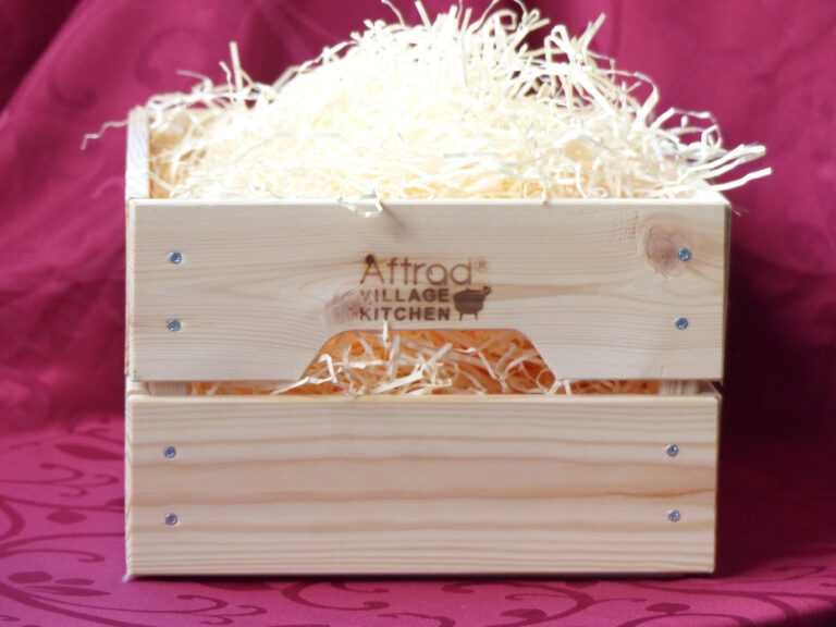 hamper crate_side view branding